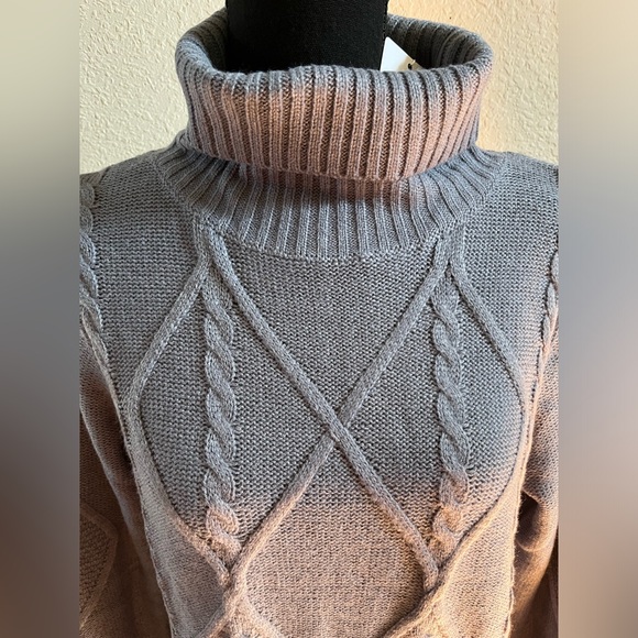 Turtleneck sweater gray Small NWT - Picture 2 of 5